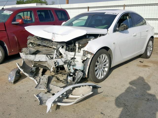 W04GS5EC8B1009710 - 2011 BUICK REGAL CXL WHITE photo 2