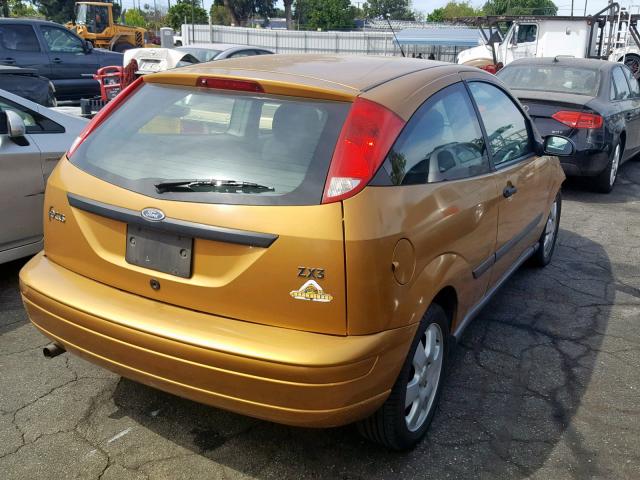 3FAFP31391R115655 - 2001 FORD FOCUS ZX3 GOLD photo 4