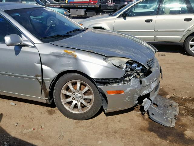 JTHBA30G340004164 - 2004 LEXUS ES 330 SILVER photo 9