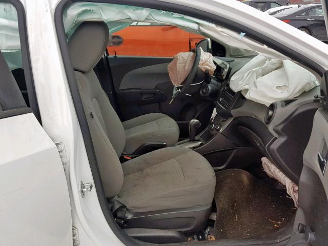 1G1JA6SH5C4163305 - 2012 CHEVROLET SONIC LS WHITE photo 5