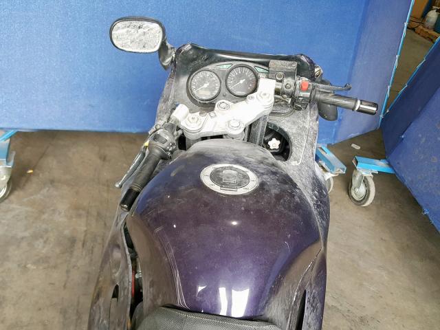 JS1GN79A862102965 - 2006 SUZUKI GSX600 F PURPLE photo 5