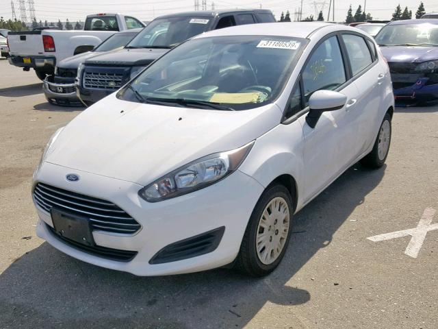 3FADP4TJ5GM172126 - 2016 FORD FIESTA S WHITE photo 2