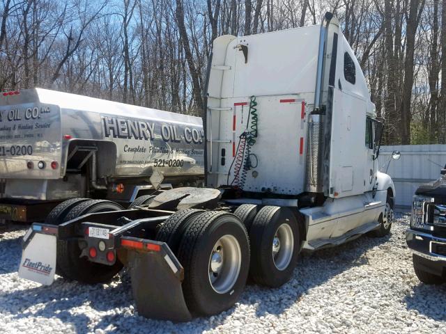 1FUJA6CK14LM13379 - 2004 FREIGHTLINER CONVENTION WHITE photo 4