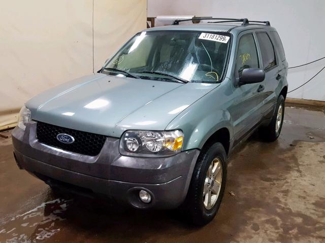 1FMYU03Z87KA64699 - 2007 FORD ESCAPE XLT GRAY photo 2