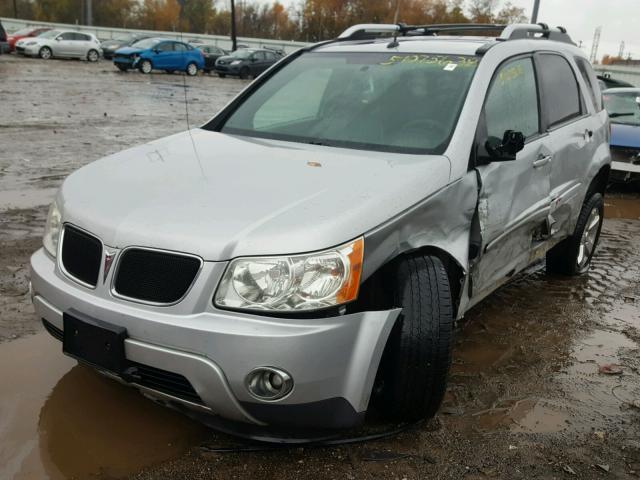 2CKDL73FX66022761 - 2006 PONTIAC TORRENT SILVER photo 2