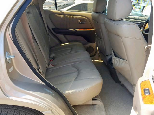 JTJGF10U320147810 - 2002 LEXUS RX 300 GOLD photo 6