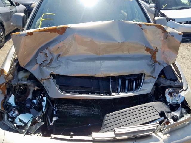 JTJGF10U320147810 - 2002 LEXUS RX 300 GOLD photo 7