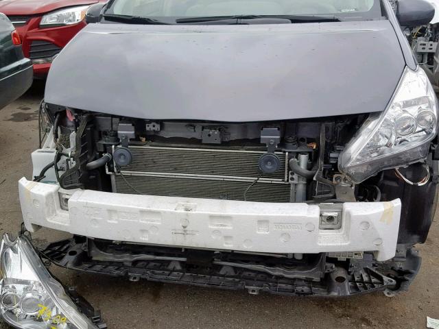 JTDZN3EU7EJ010984 - 2014 TOYOTA PRIUS V GRAY photo 9