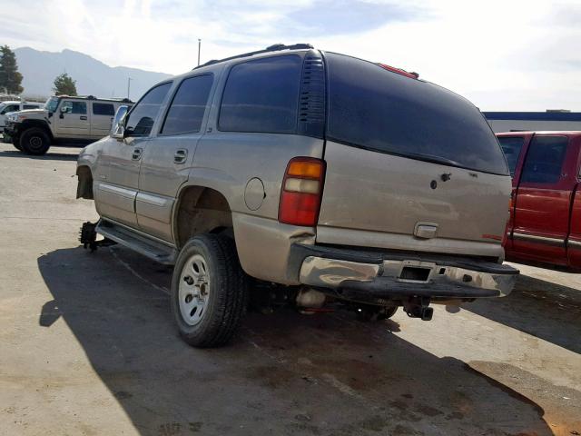 1GKEC13Z52R290767 - 2002 GMC YUKON GOLD photo 3