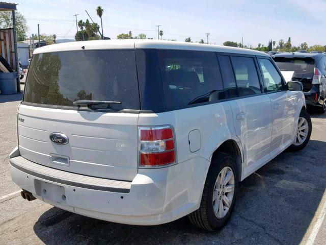 2FMGK5BC5BBD17024 - 2011 FORD FLEX SE WHITE photo 4