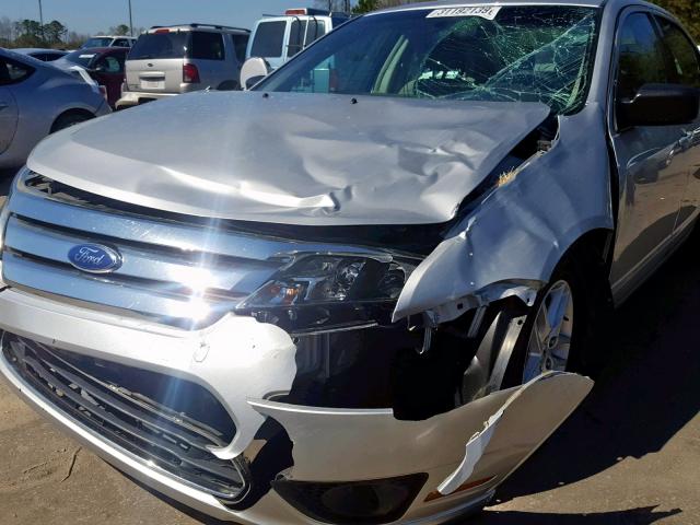 3FAHP0GA2BR287511 - 2011 FORD FUSION S SILVER photo 9