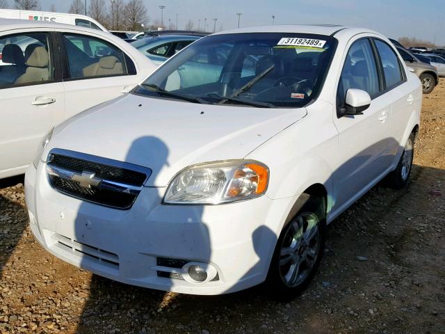 KL1TG5DE0BB147638 - 2011 CHEVROLET AVEO LT WHITE photo 2