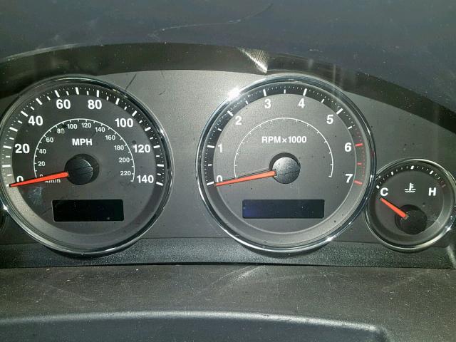 1J8HG58P27C520506 - 2007 JEEP COMMANDER GOLD photo 8