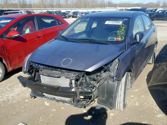 KMHCT4AE3GU003463 - 2016 HYUNDAI ACCENT SE SILVER photo 2