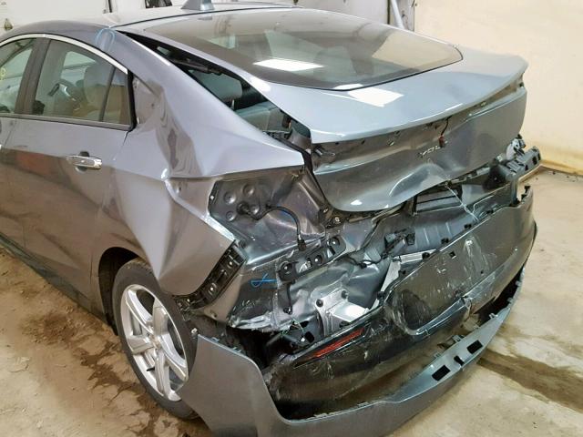 1G1RA6S50JU156977 - 2018 CHEVROLET VOLT LT GRAY photo 9