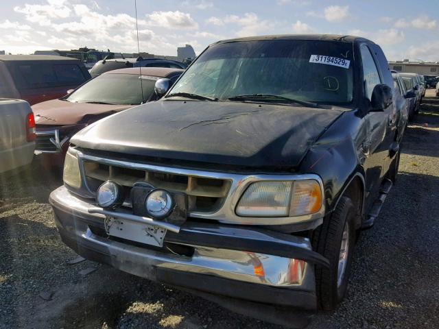 1FTZX0726WKB17153 - 1998 FORD F150 BLACK photo 2