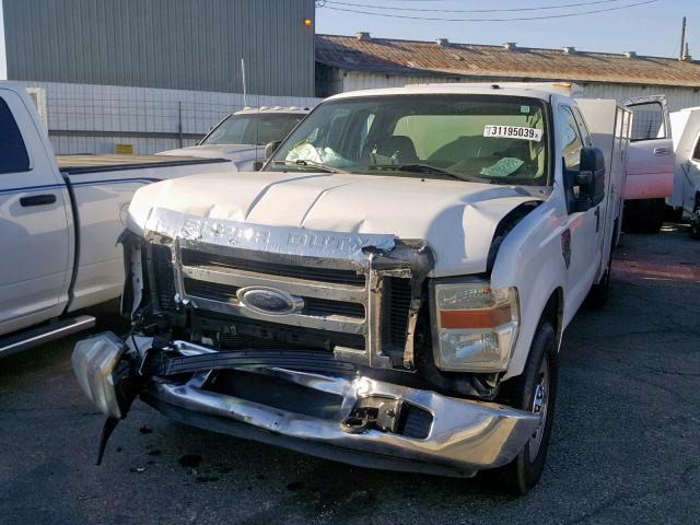 1FTWX30508EB96409 - 2008 FORD F350 SRW S WHITE photo 2