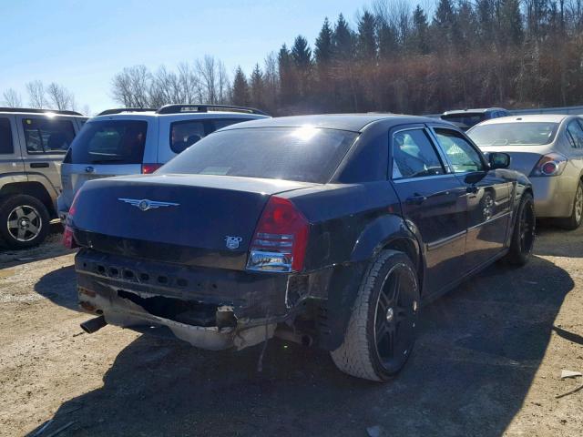 2C3JA63H15H111413 - 2005 CHRYSLER 300C BLACK photo 4