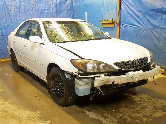 4T1BE32K82U069391 - 2002 TOYOTA CAMRY LE WHITE photo 1