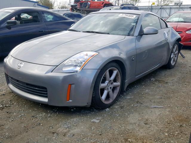 JN1AZ34D04T166356 - 2004 NISSAN 350Z COUPE GRAY photo 2