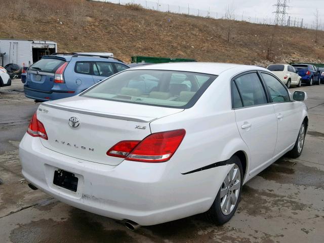 4T1BK36B86U111308 - 2006 TOYOTA AVALON XL WHITE photo 4