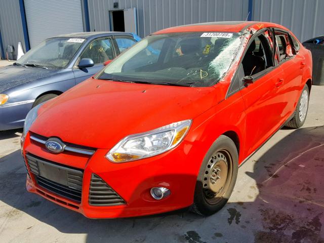 1FAHP3F20CL232020 - 2012 FORD FOCUS SE RED photo 2