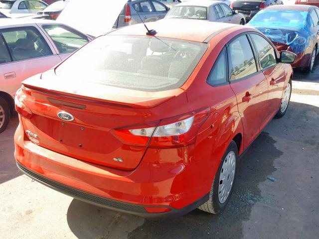 1FAHP3F20CL232020 - 2012 FORD FOCUS SE RED photo 4