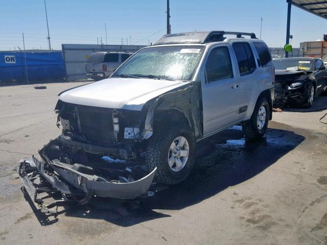 5N1AN0NW8DN813447 - 2013 NISSAN XTERRA X SILVER photo 2