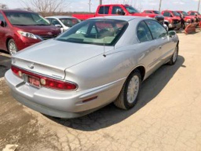 1G4GD2217W4708702 - 1998 BUICK RIVIERA SILVER photo 4