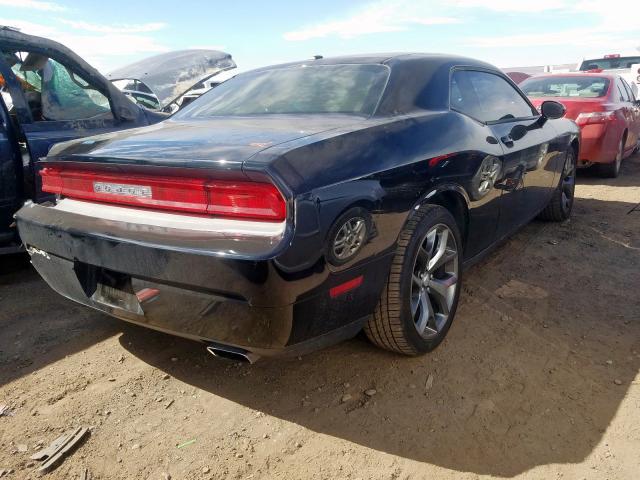 2C3CDYAG8CH101027 - 2012 DODGE CHALLENGER SXT  photo 4