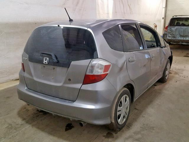 JHMGE8H2XAS023469 - 2010 HONDA FIT SILVER photo 4