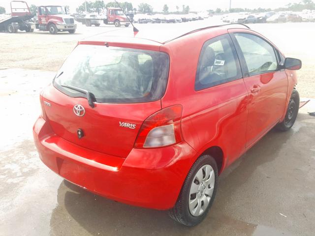 JTDJT923285194696 - 2008 TOYOTA YARIS RED photo 4