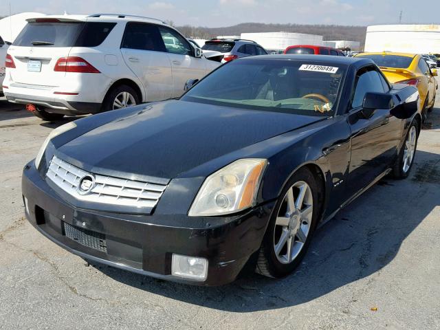 1G6YV34A455602597 - 2005 CADILLAC XLR BLACK photo 2