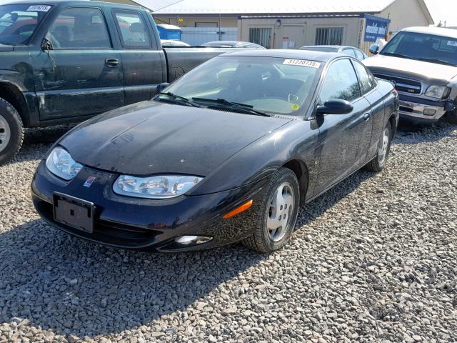 1G8ZR12732Z246806 - 2002 SATURN SC2 BLACK photo 2