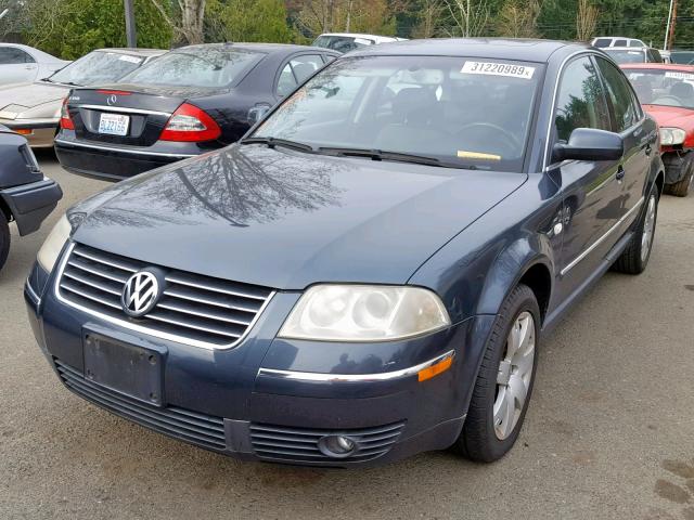 WVWRH63B43P281523 - 2003 VOLKSWAGEN PASSAT GLX BLUE photo 2