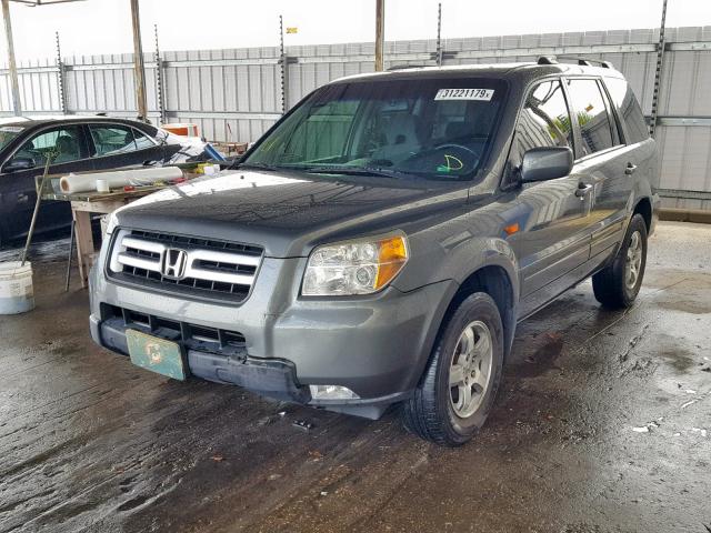 5FNYF28358B002075 - 2008 HONDA PILOT SE GRAY photo 2