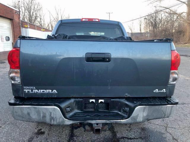 5TFDV541X8X051284 - 2008 TOYOTA TUNDRA CRE BLACK photo 8