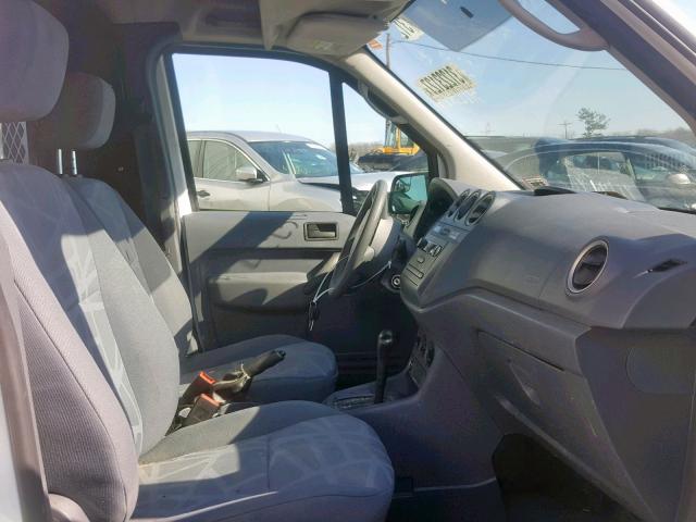 NM0LS7AN0DT139931 - 2013 FORD TRANSIT CO WHITE photo 5