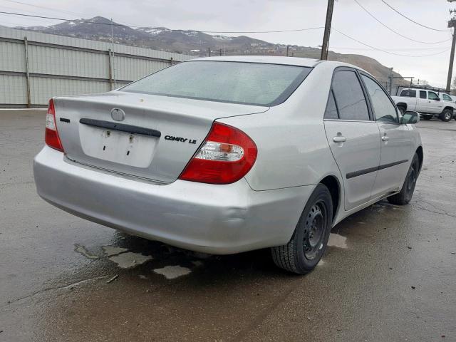 4T1BE32K13U742846 - 2003 TOYOTA CAMRY LE SILVER photo 4