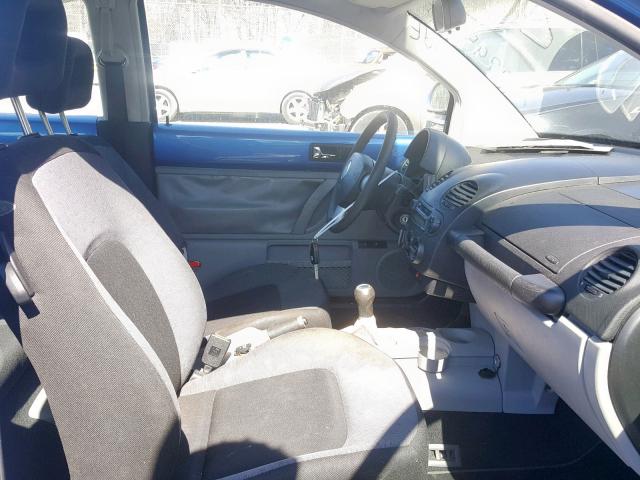 3VWCF21C3XM427192 - 1999 VOLKSWAGEN NEW BEETLE ლურჯი ფოტო 5