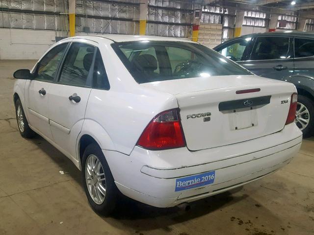 1FAFP34N66W140773 - 2006 FORD FOCUS ZX4 WHITE photo 3