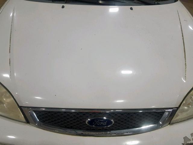 1FAFP34N66W140773 - 2006 FORD FOCUS ZX4 WHITE photo 7