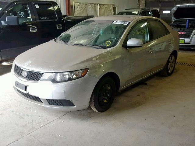 KNAFU4A2XA5055868 - 2010 KIA FORTE EX SILVER photo 2