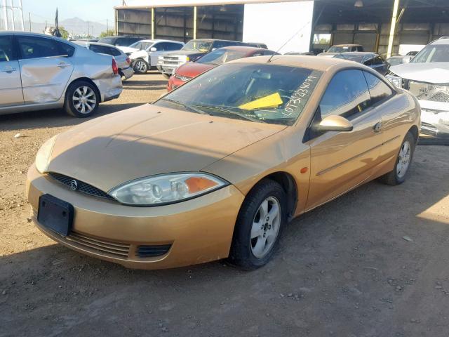 1ZWFT61L315605785 - 2001 MERCURY COUGAR V6 GOLD photo 2