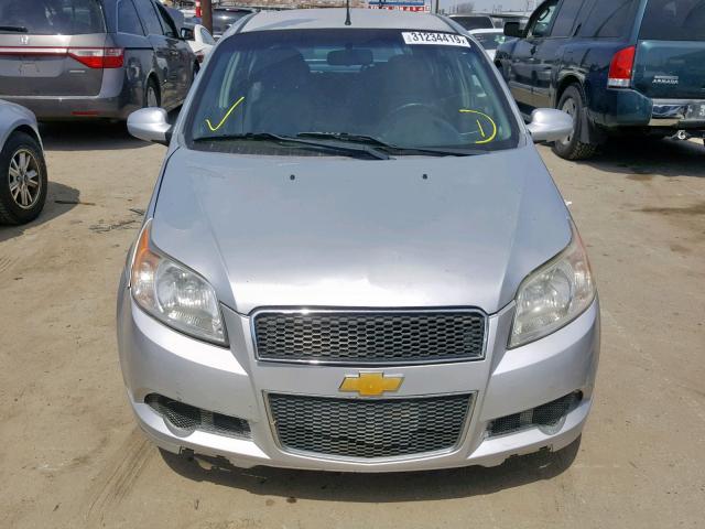 KL1TD6DE4BB149195 - 2011 CHEVROLET AVEO LS SILVER photo 9