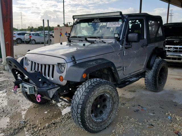 1C4AJWAG4DL656559 - 2013 JEEP WRANGLER S GRAY photo 2