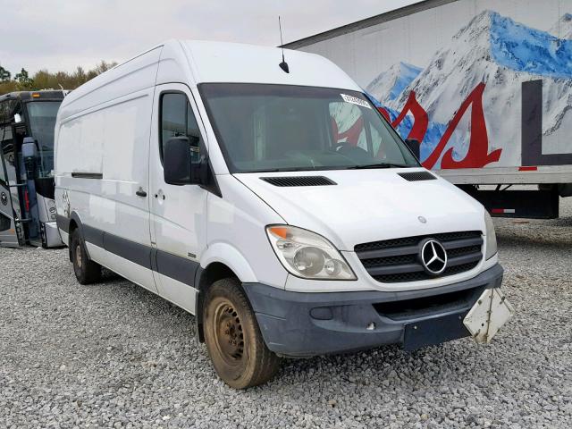 WD3PE8CB5B5596475 - 2011 MERCEDES-BENZ SPRINTER 2 WHITE photo 1