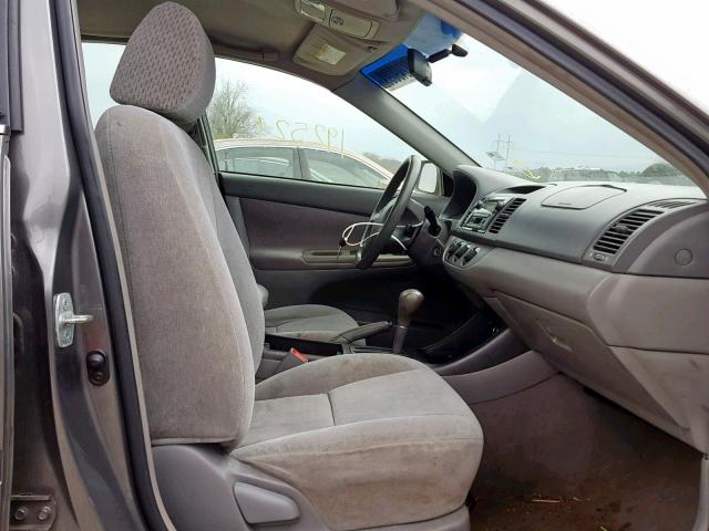 4T1BE32K53U669626 - 2003 TOYOTA CAMRY LE GRAY photo 5