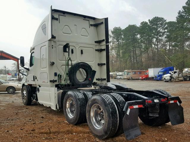 3AKJHHDR7JSJW4234 - 2018 FREIGHTLINER CASCADIA 1 WHITE photo 3