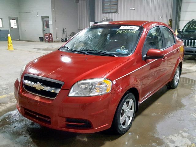 KL1TD56E09B378118 - 2009 CHEVROLET AVEO LS RED photo 2